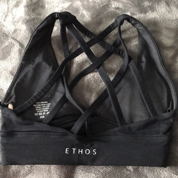 Ethos Strappy Sports Bra - Picture 2 of 5